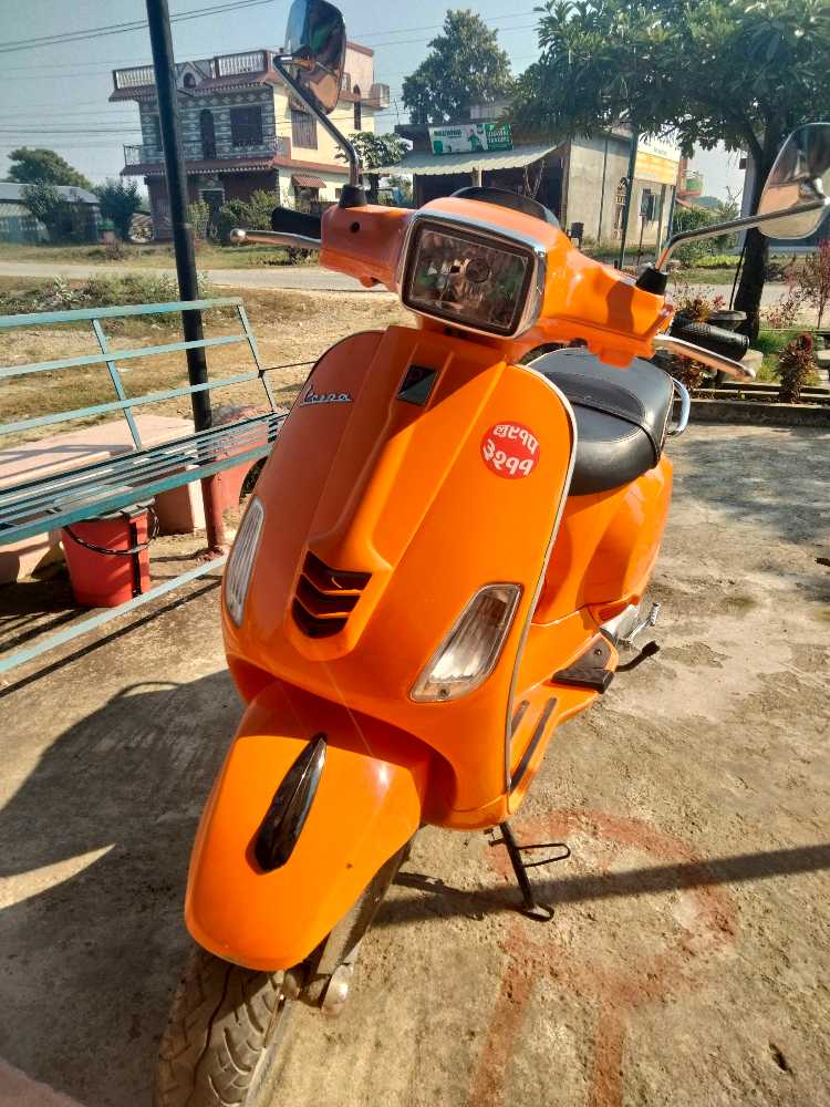 Used 2018 Vespa SXL 125 bike for sale in Butwal - Image 2 of 2