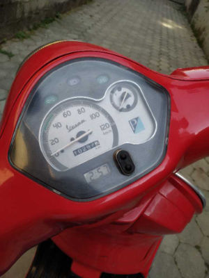 Used 2018 Vespa LX 125 bike for sale in Kathmandu - Image 3 of 4