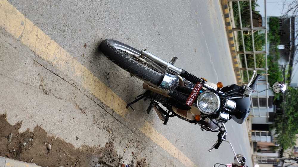 Used 2015 CrossFire NC250 bike for sale in Kathmandu - Image 2 of 3