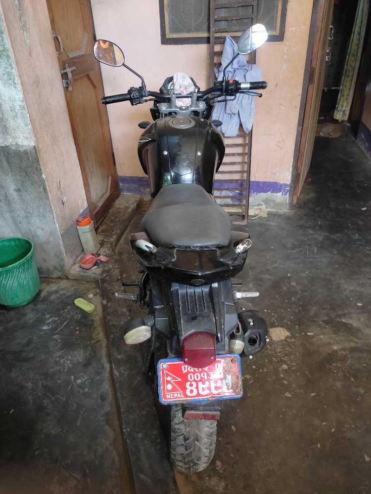 Used 2014 Yamaha FZ bike for sale in Birgunj - Image 4 of 6