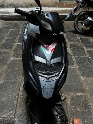 Used 2021 Aprilia Storm 125 bike for sale in Kathmandu - Image 2 of 2