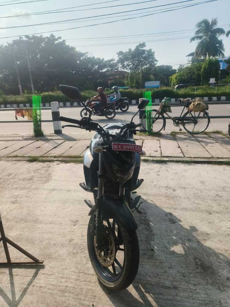 Used 2017 Yamaha FZ 25 bike for sale in Kathmandu - Image 3 of 4