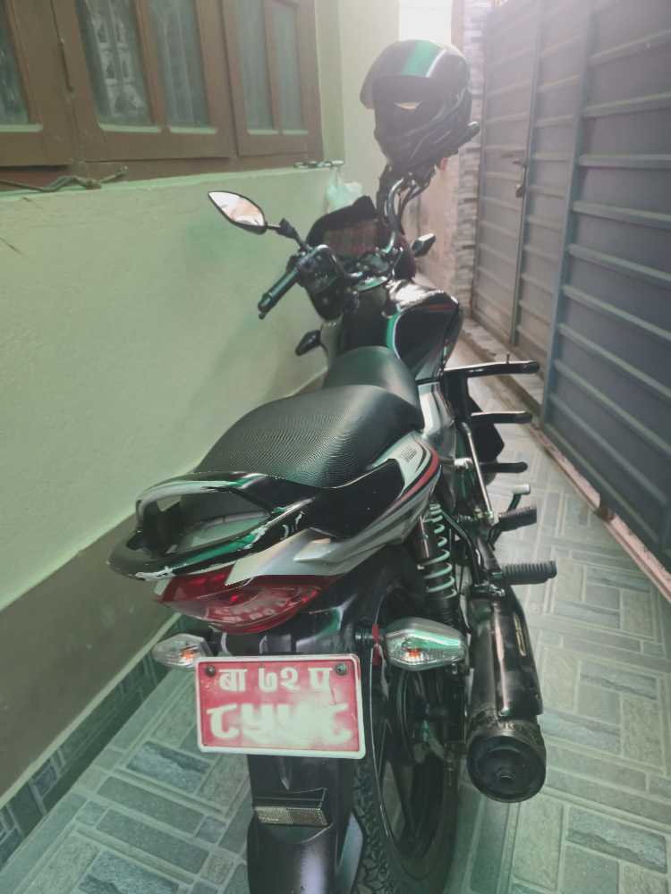 Used 2015 TVS Stryker bike for sale in Kathmandu - Image 2 of 2