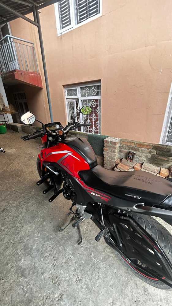 Used 2017 Honda CB Hornet bike for sale in Kathmandu - Image 3 of 10