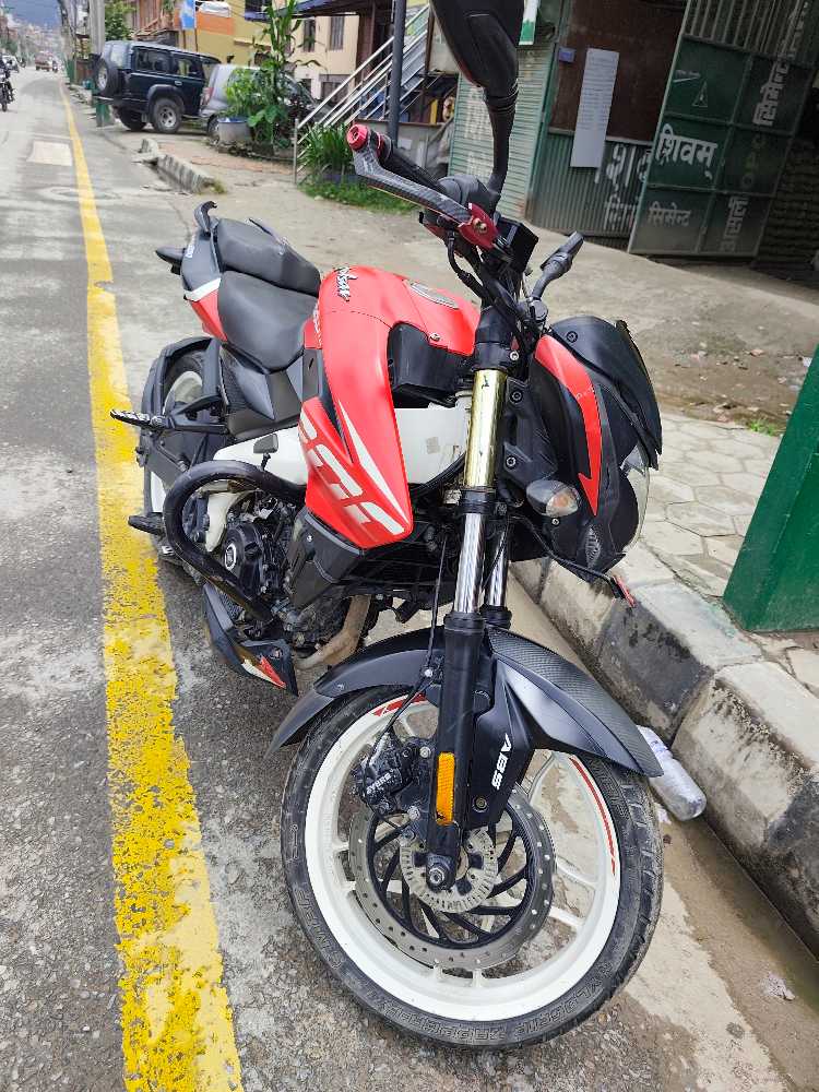 Used 2022 Bajaj NS 200 bike for sale in Kathmandu - Image 3 of 5
