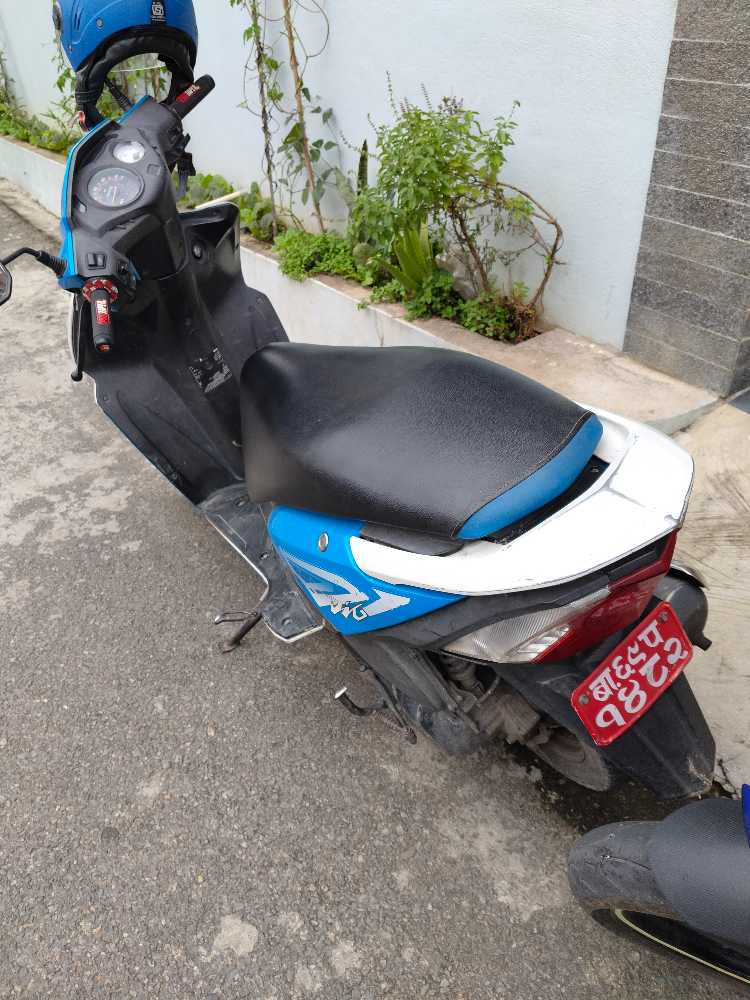 Used 2015 Honda Dio bike for sale in Kathmandu - Image 2 of 2