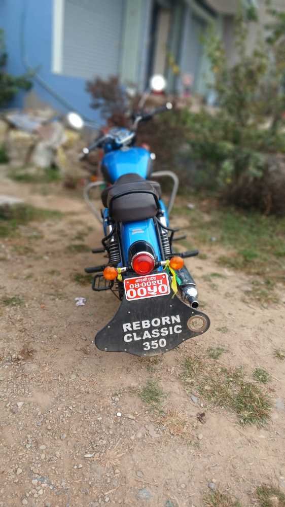 Used 2025 Royal Enfield Classic 350 bike for sale in Nawalpur - Image 3 of 4