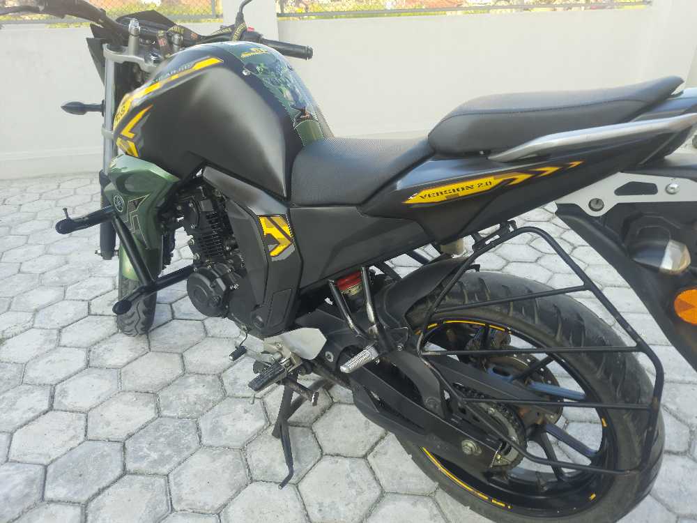 Used 2019 Yamaha FZS bike for sale in Pokhara - Image 3 of 6