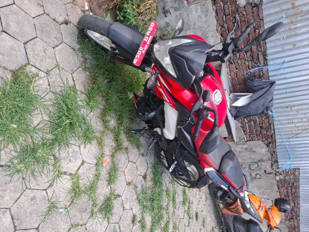 Used 2022 Bajaj NS 200 bike for sale in Kathmandu - Image 4 of 5