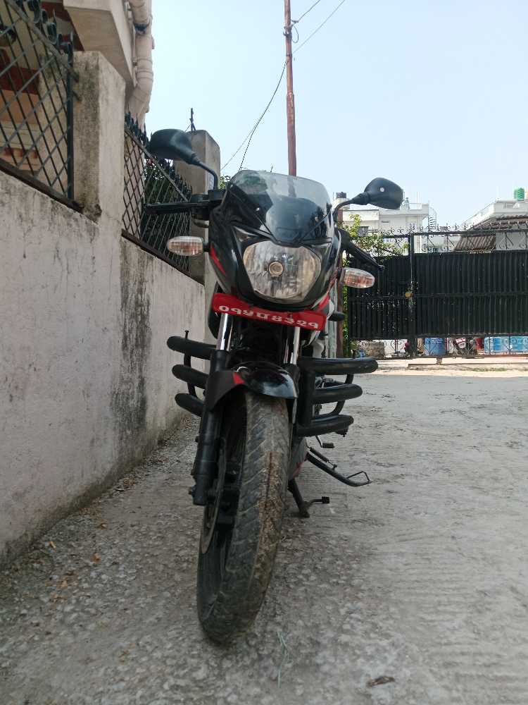 Used 2020 Bajaj Plusar 150 bike for sale in Kathmandu - Image 5 of 7
