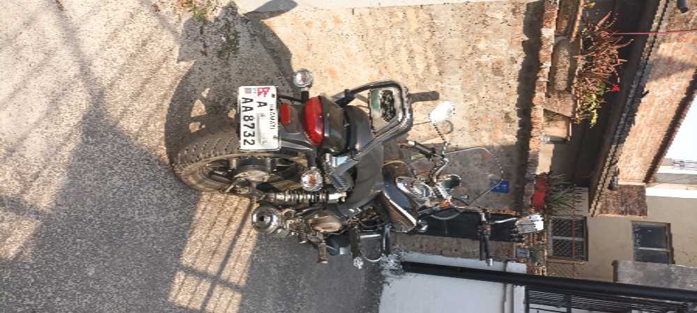 Used 2018 Bajaj Avenger 220 bike for sale in Kathmandu - Image 2 of 2