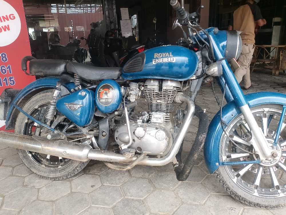 Used 2017 Royal Enfield Classic 350 bike for sale in Kathmandu - Image 4 of 4