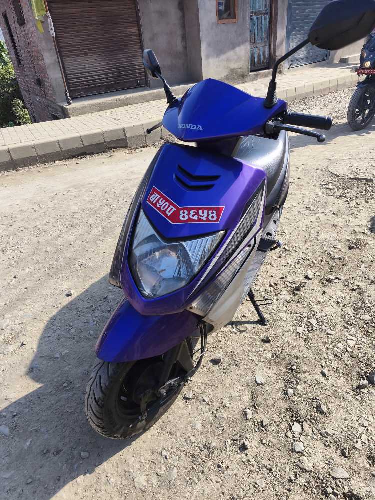 Used 2012 Honda Dio bike for sale in Kathmandu - Image 3 of 3