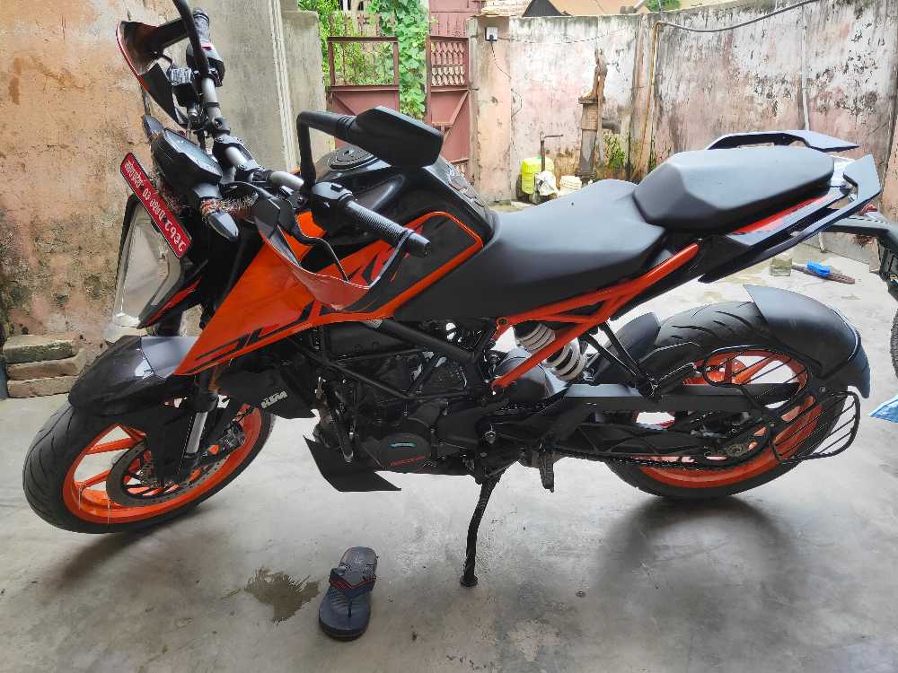 Used 2022 KTM Duke 200 bike for sale in Birgunj - Image 3 of 6