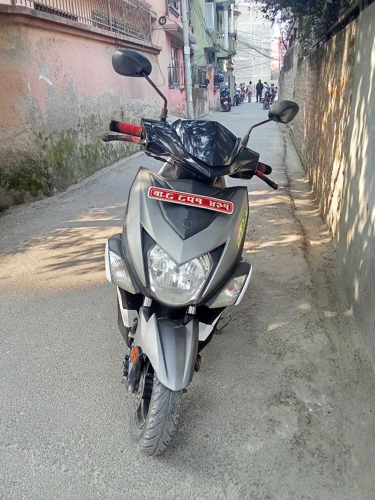 Used 2017 Yamaha RAY ZR bike for sale in Kathmandu - Image 3 of 3