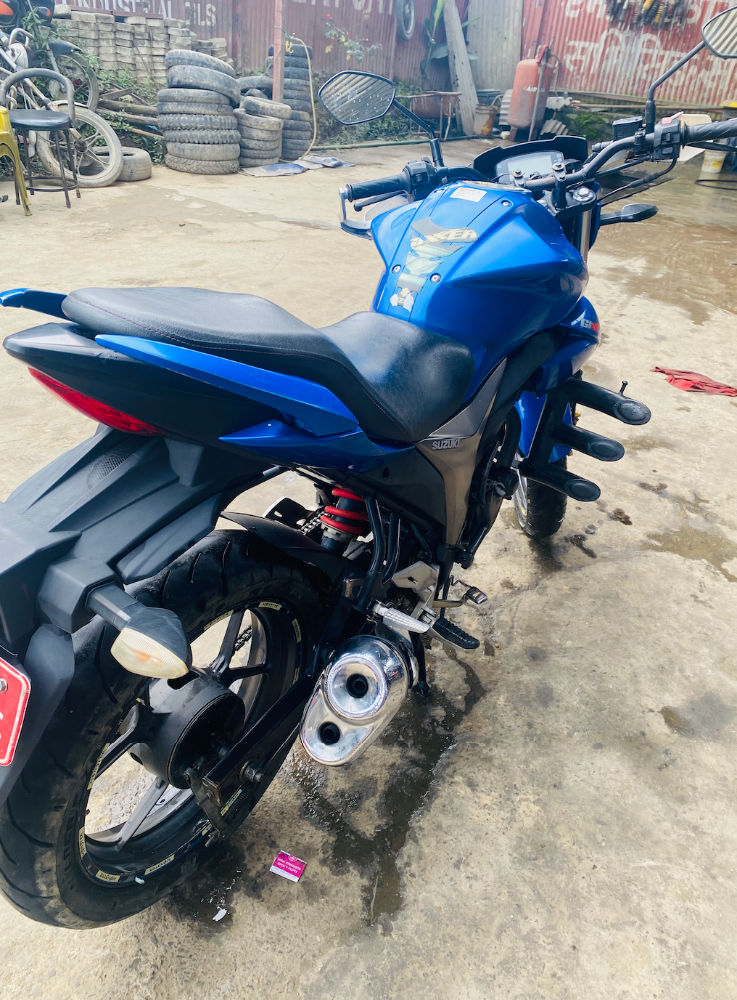 Used 2015 Suzuki Gixxer 150 bike for sale in Kathmandu - Image 4 of 4