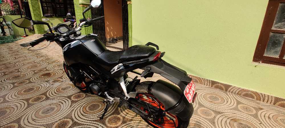 Used 2017 KTM Duke 200 bike for sale in Kathmandu - Image 1 of 6