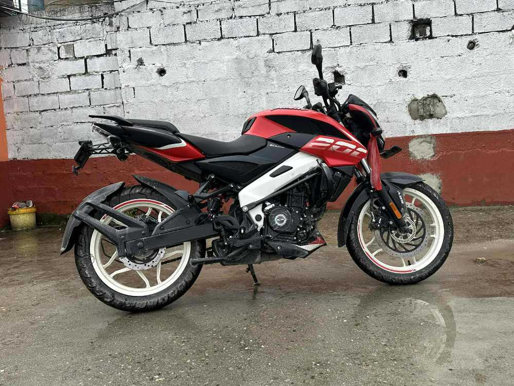 Used 2022 Bajaj NS 200 bike for sale in Kathmandu - Image 2 of 2
