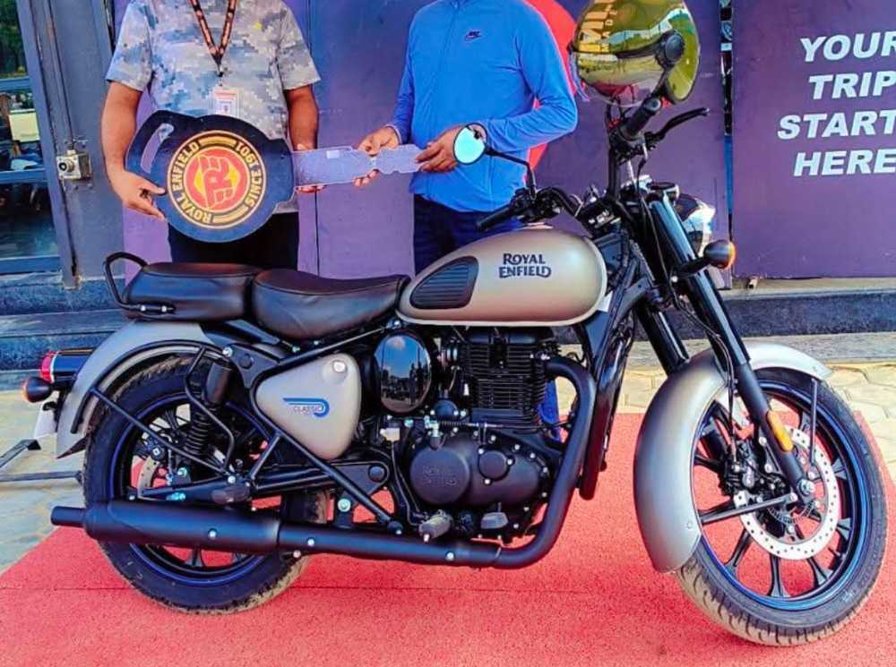 Used 2024 Royal Enfield Classic 350 bike for sale in Dhangadhi - Image 2 of 2