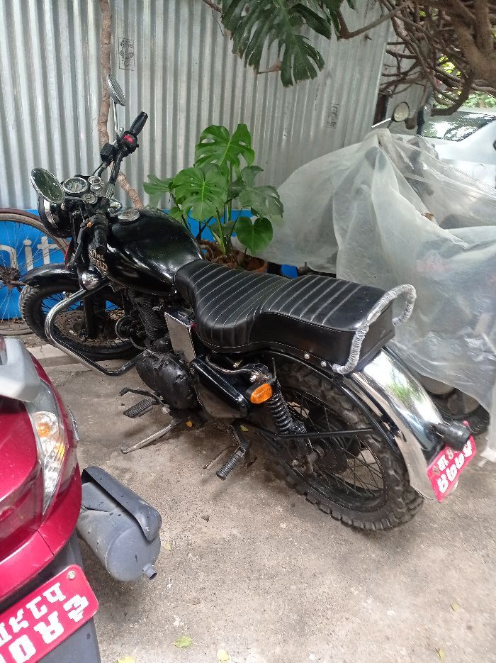 Used 2010 Royal Enfield Classic 350 bike for sale in Kathmandu - Image 4 of 4