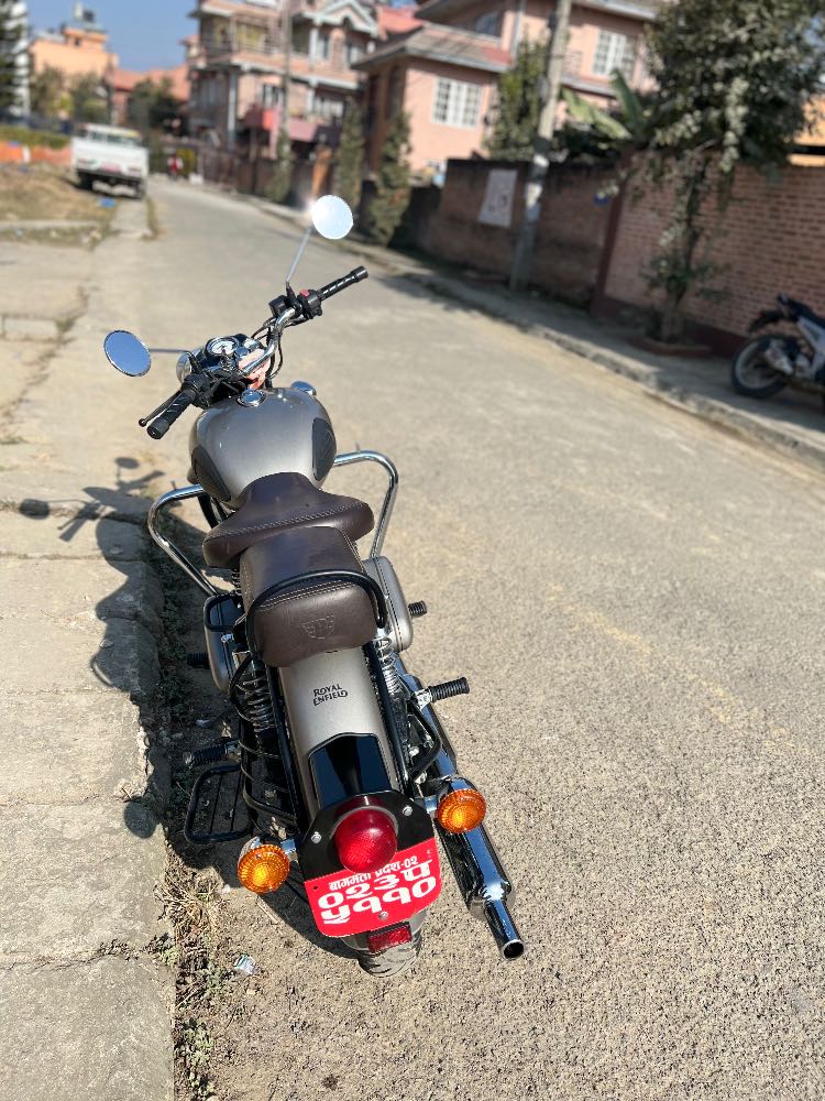 Used 2021 Royal Enfield Classic 350 bike for sale in Kathmandu - Image 1 of 4
