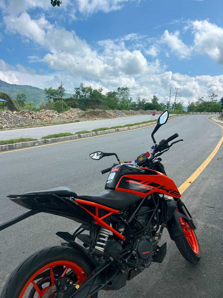 Used 2022 KTM Duke 200 bike for sale in Pokhara - Image 2 of 6