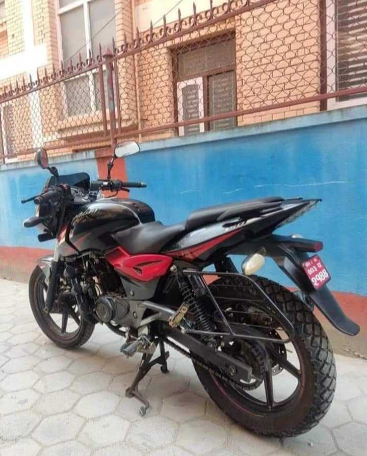 Used 2018 Bajaj Plusar 150 bike for sale in Kathmandu - Image 2 of 4