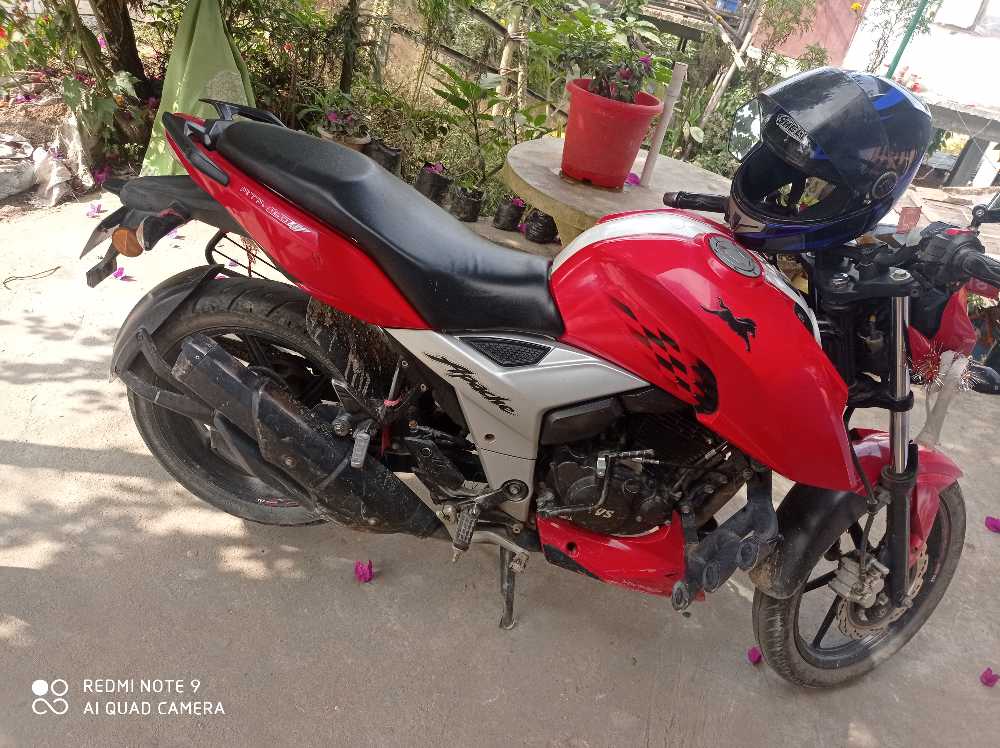 Used 2019 TVS Apache RTR 160 bike for sale in Ilam - Image 2 of 2