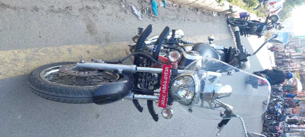 Used 2024 Bajaj Avenger 220 bike for sale in Kathmandu - Image 2 of 2