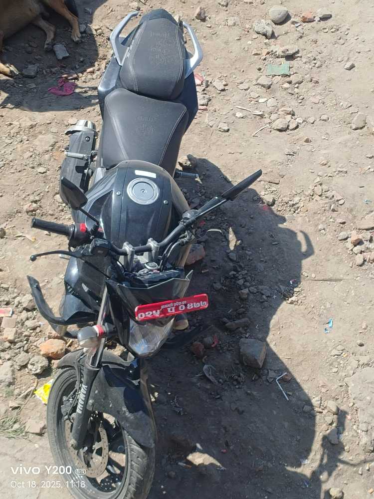 Used 2021 Yamaha FZ bike for sale in Kathmandu - Image 2 of 2