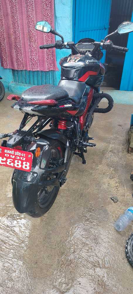 Used 2024 Bajaj NS 200 bike for sale in Kathmandu - Image 4 of 6