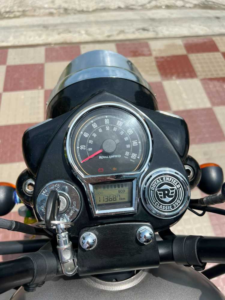 Used 2024 Royal Enfield Classic 350 bike for sale in Biratnagar - Image 2 of 5