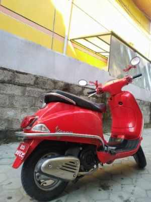 Used 2018 Vespa LX 125 bike for sale in Kathmandu - Image 4 of 4