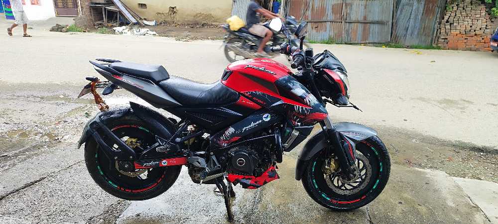 Used 2020 Bajaj NS 200 bike for sale in Biratnagar - Image 2 of 4
