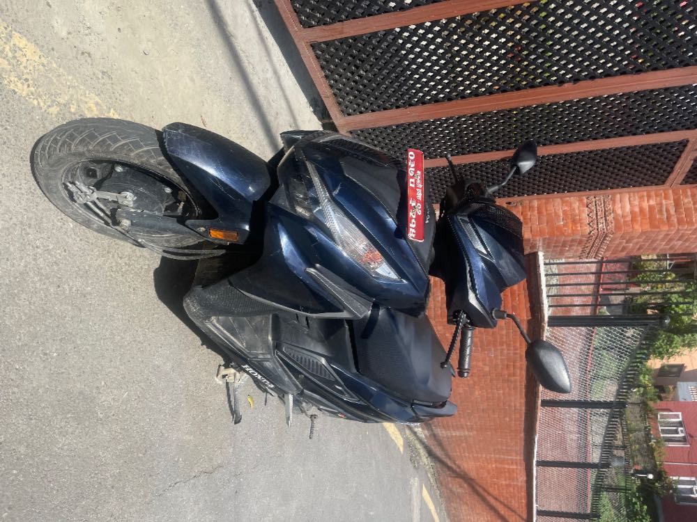 Used 2022 Honda Grazia bike for sale in Kathmandu - Image 5 of 6