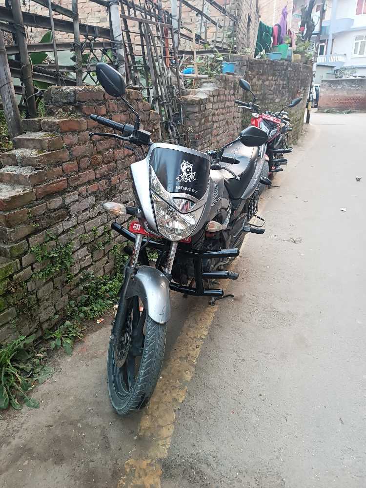 Used 2012 Honda Unicorn bike for sale in Kathmandu - Image 2 of 2
