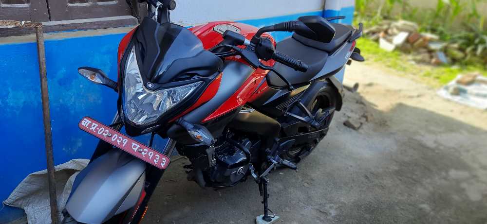 Used 2020 Bajaj NS 200 bike for sale in Kathmandu - Image 2 of 3