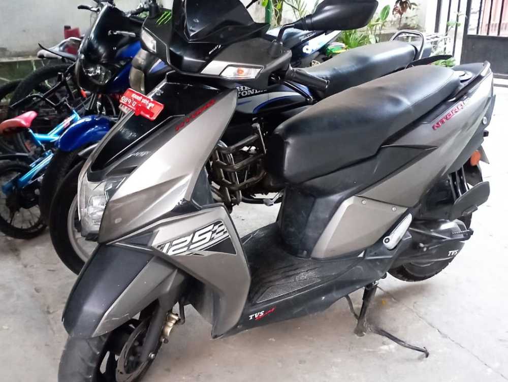 Used 2022 TVS NTORQ 125 bike for sale in Kathmandu - Image 2 of 3