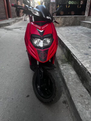 Used 2025 Aprilia Storm 125 bike for sale in Kathmandu - Image 4 of 4