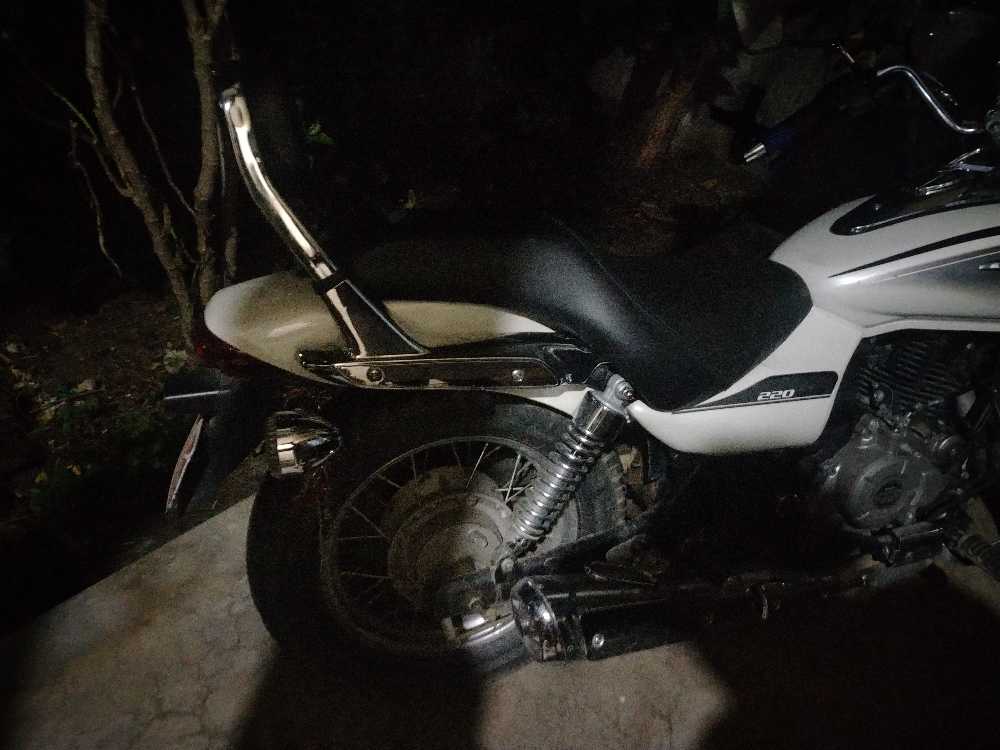 Used 2022 Bajaj Avenger 220 bike for sale in Jhapa - Image 2 of 3