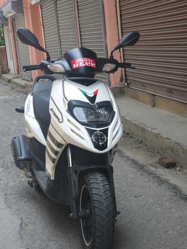 Used 2019 Aprilia SR 150 bike for sale in Kathmandu - Image 2 of 8