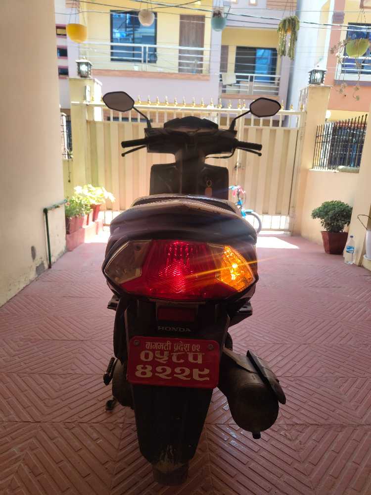 Used 2016 Honda Dio bike for sale in Kathmandu - Image 3 of 5