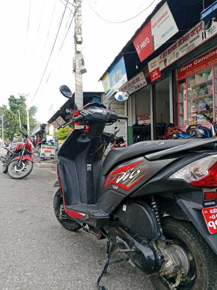 Used 2022 Honda Dio bike for sale in Chitwan - Image 3 of 3