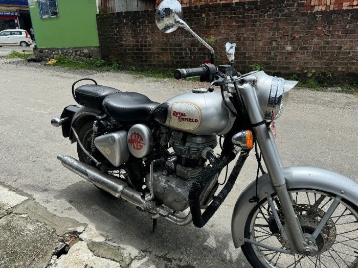 Used 2013 Royal Enfield Classic 350 bike for sale in Biratnagar - Image 3 of 3