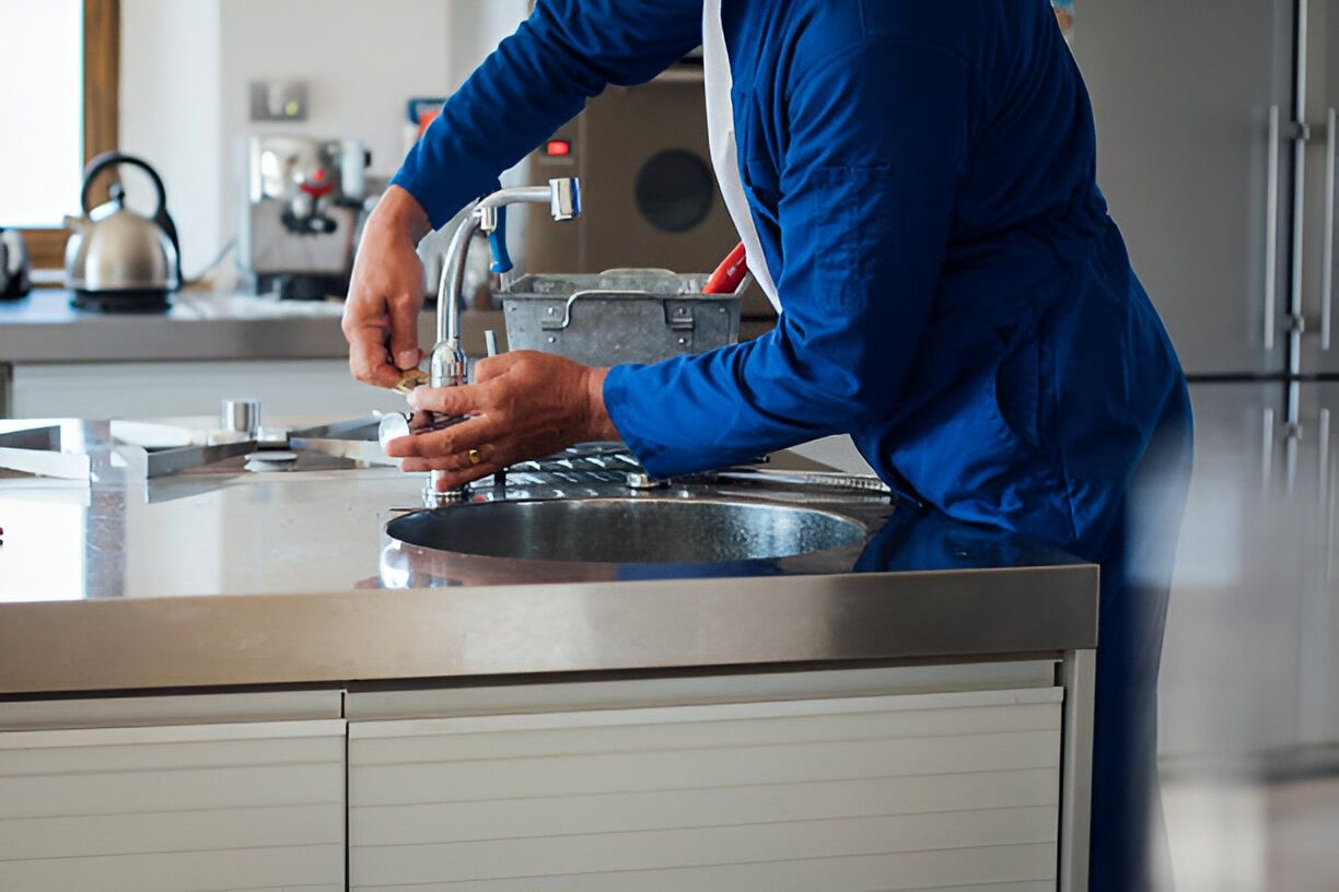 https://ik.imagekit.io/xsteifcv/Faucet%20Fix%20Experts/Faucet-Installation.jpg in Adamsville, Tennessee
