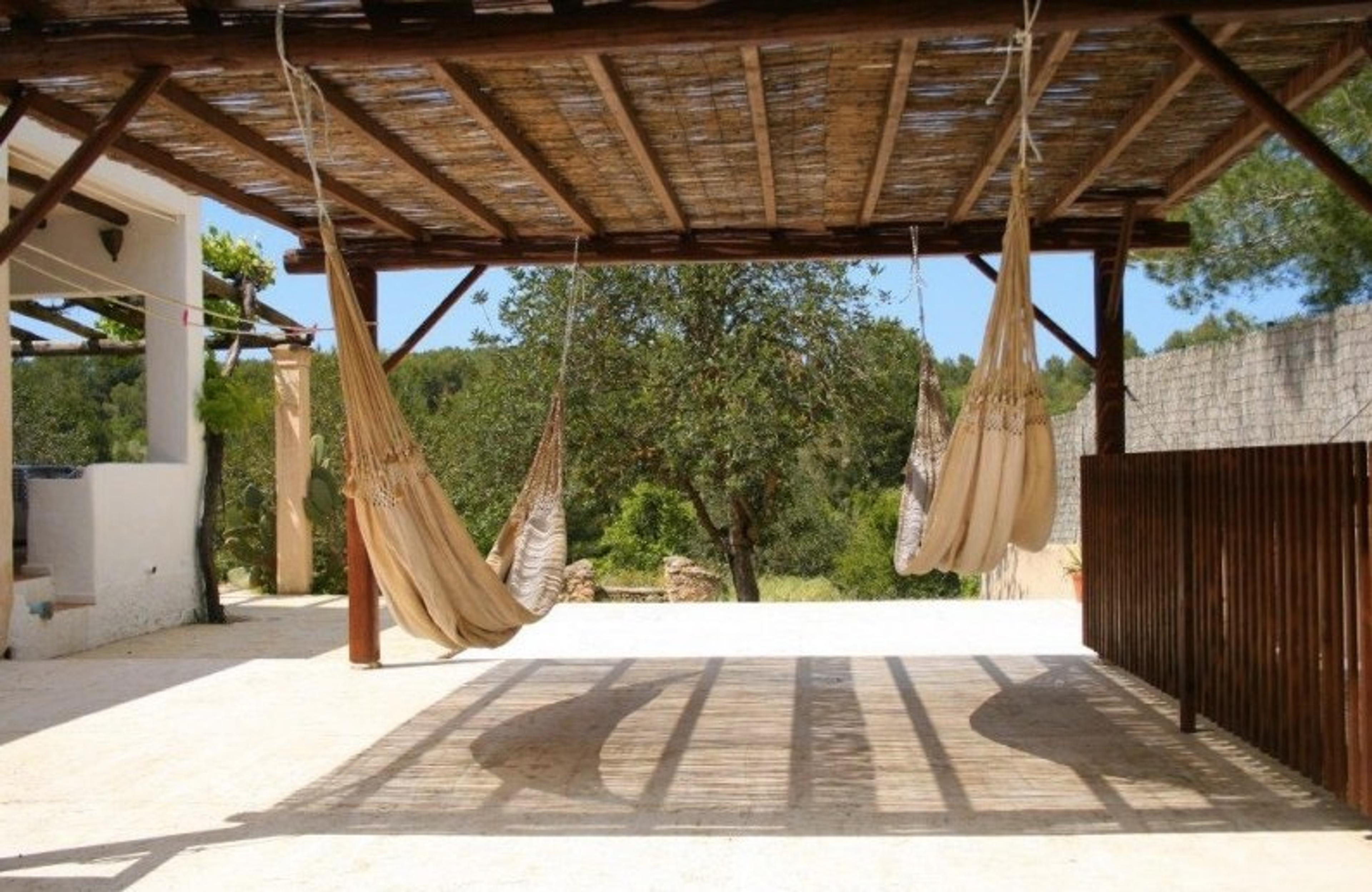 House image 2