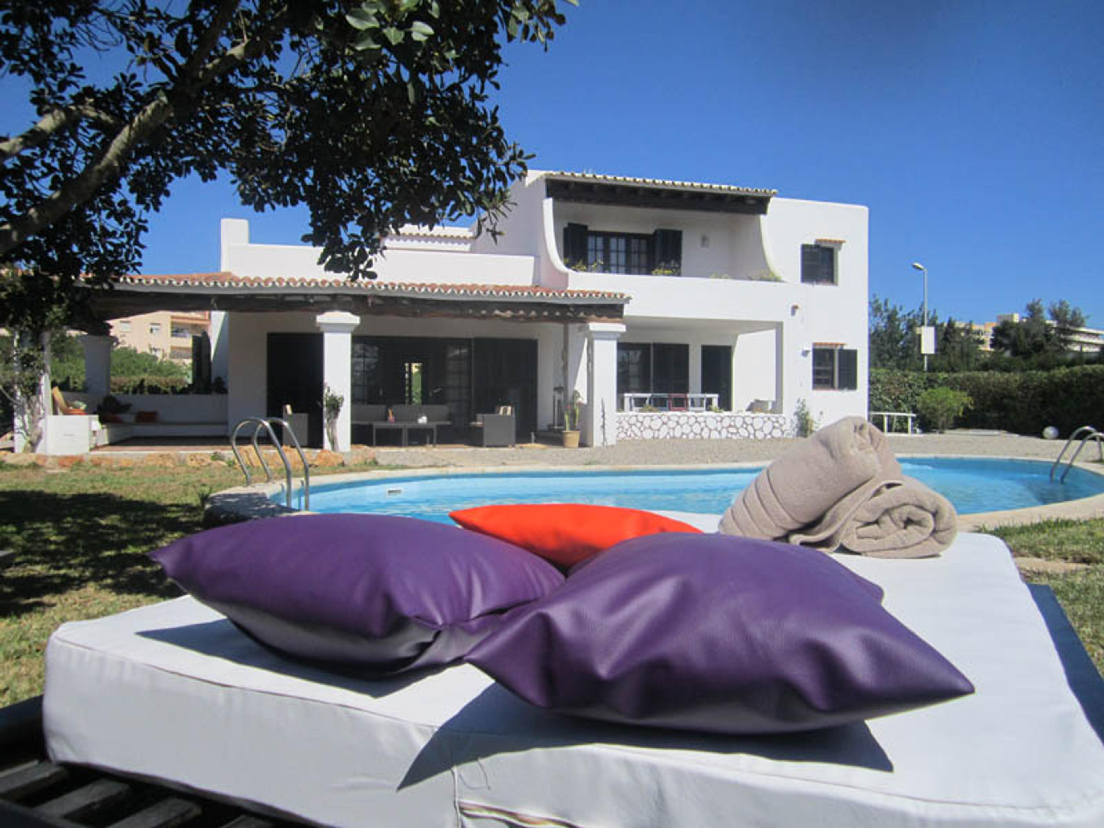 House image 1