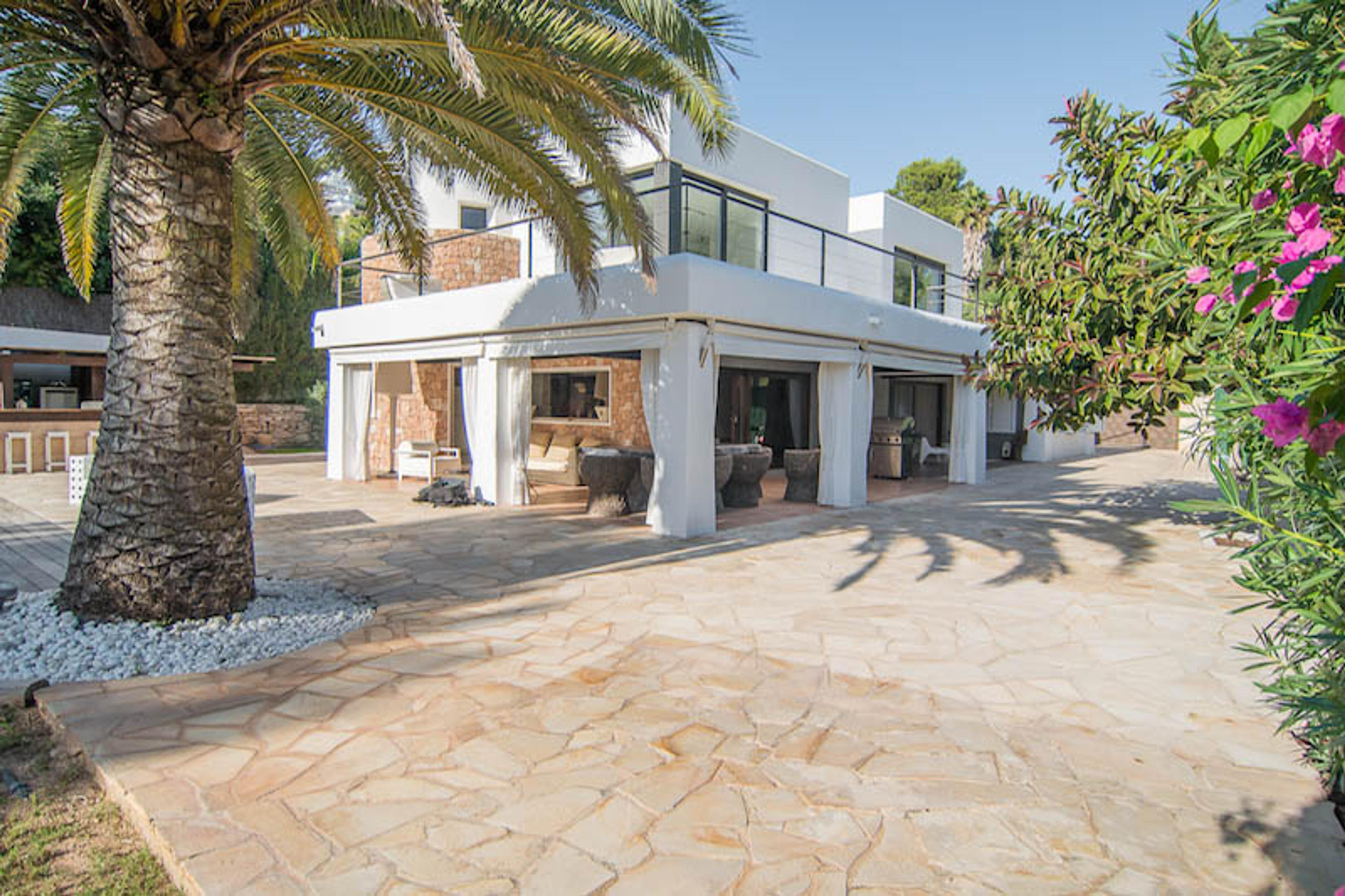 House image 3