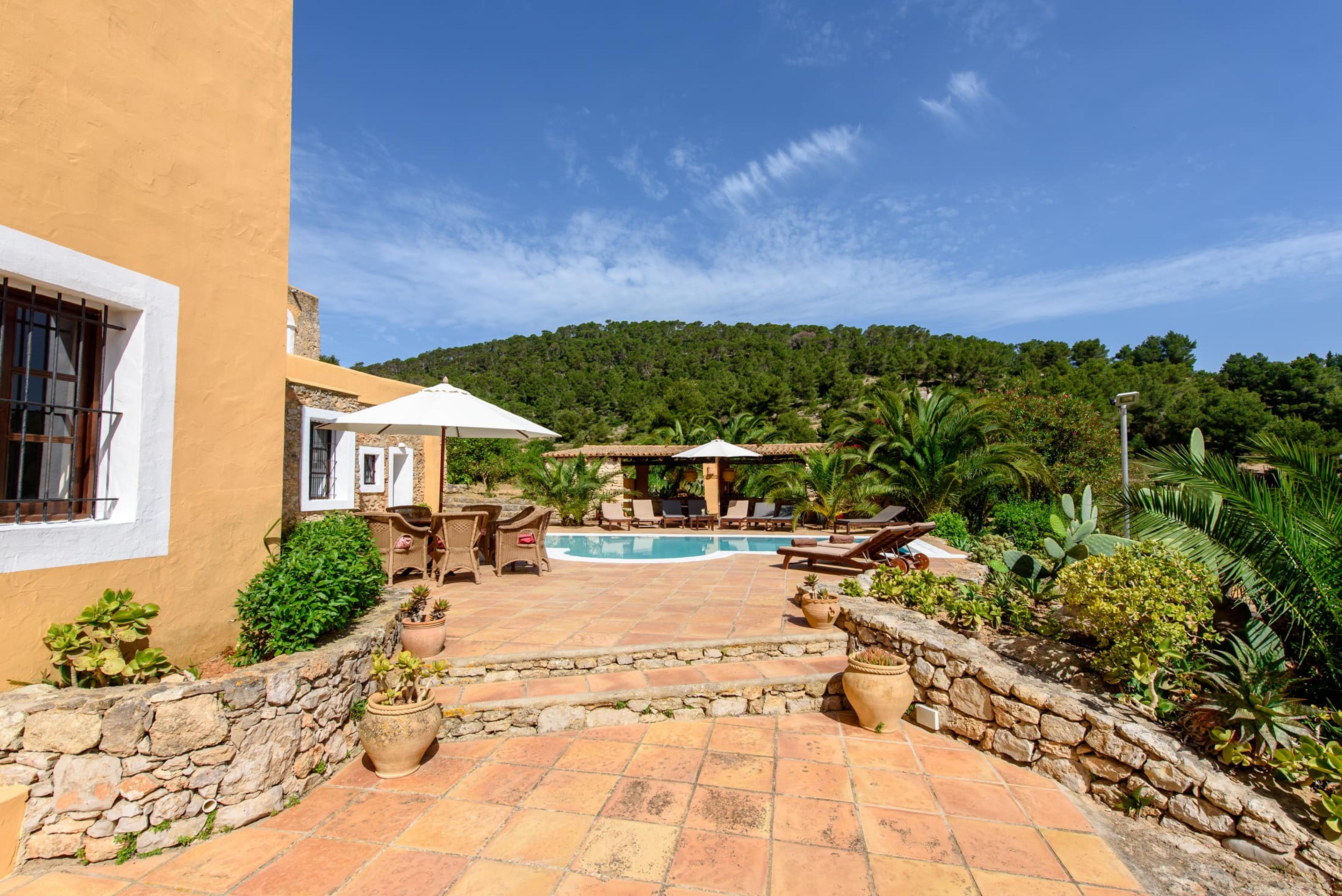 House image 2