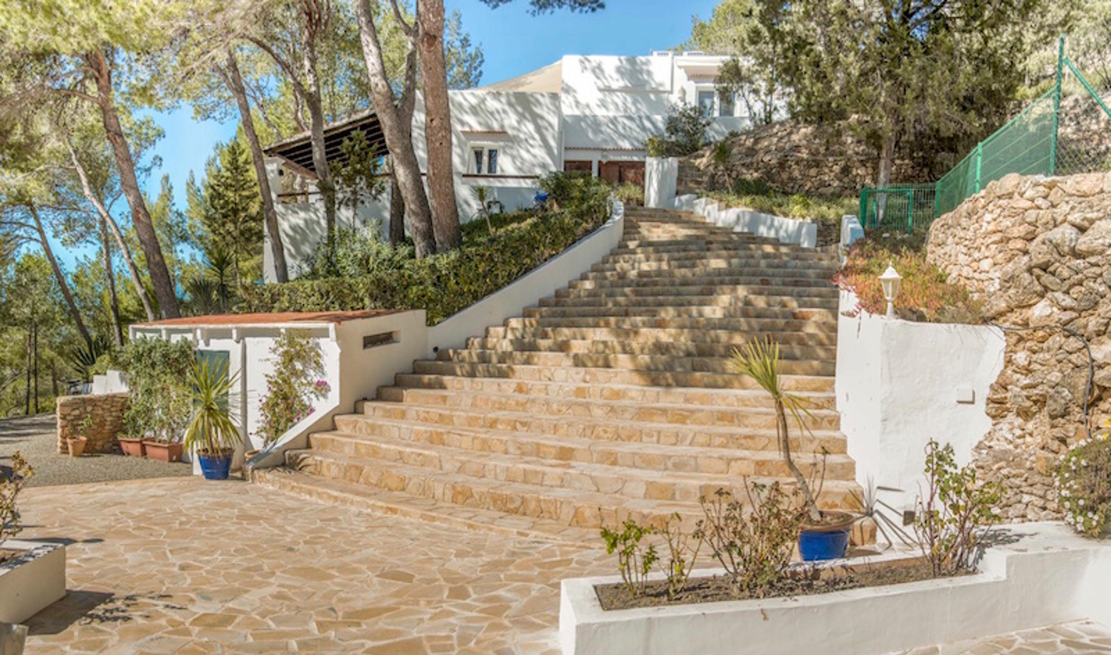 House image 2
